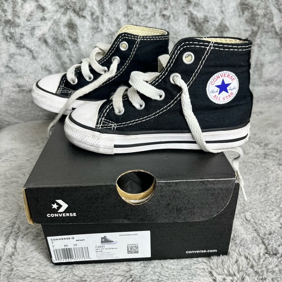 Vans - Picture 2 of 2